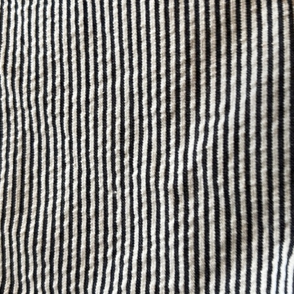 Sandro size 10 striped seersucker shorts - Picture 7 of 8